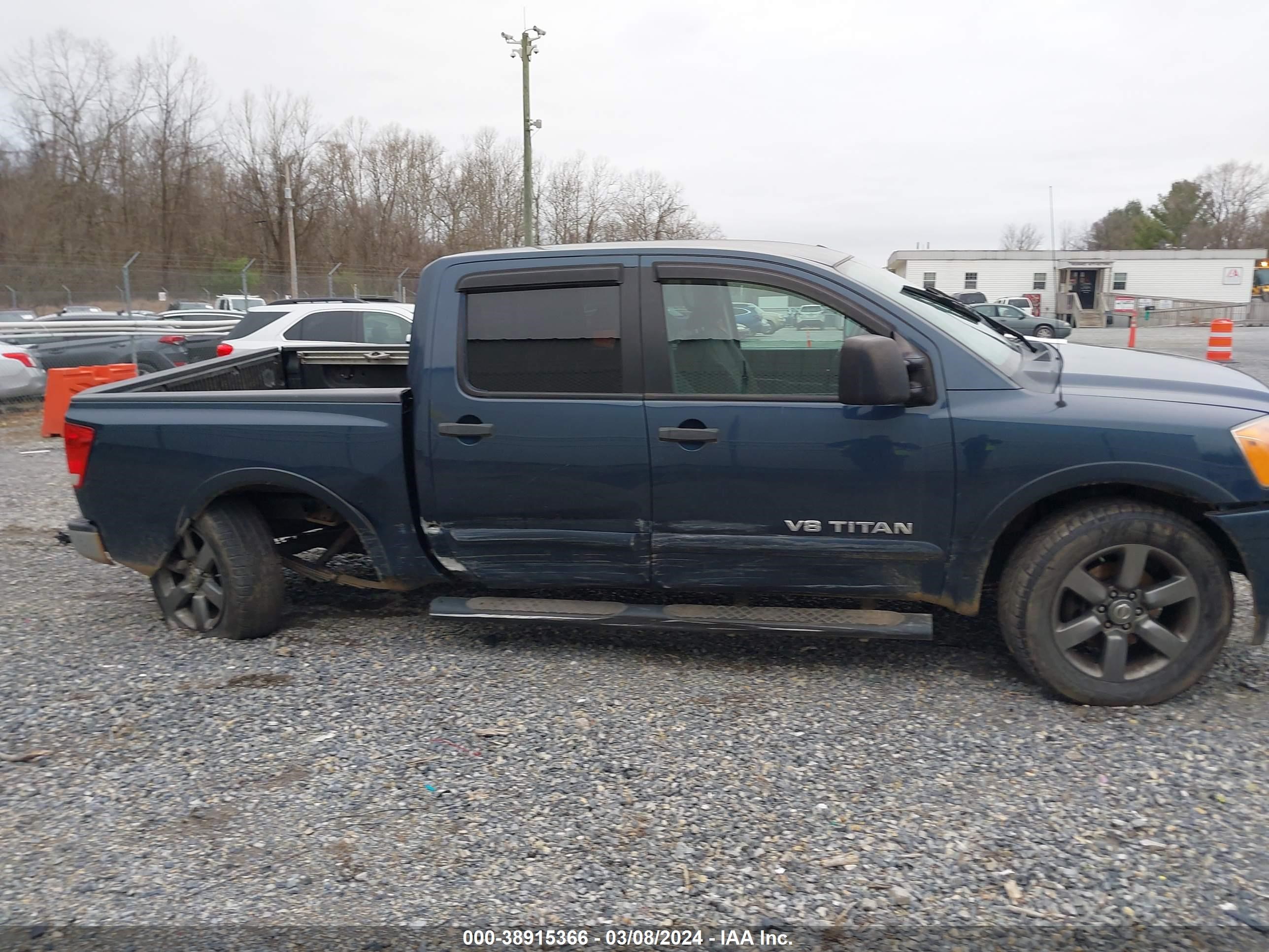 Photo 12 VIN: 1N6AA0ECXFN515200 - NISSAN TITAN 