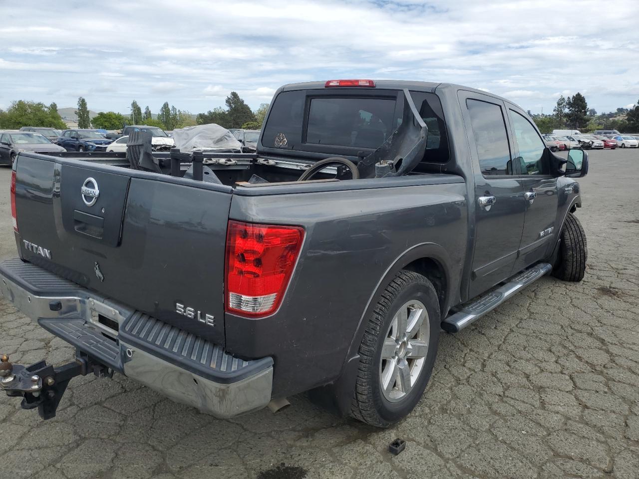 Photo 2 VIN: 1N6AA0ED5AN318291 - NISSAN TITAN 