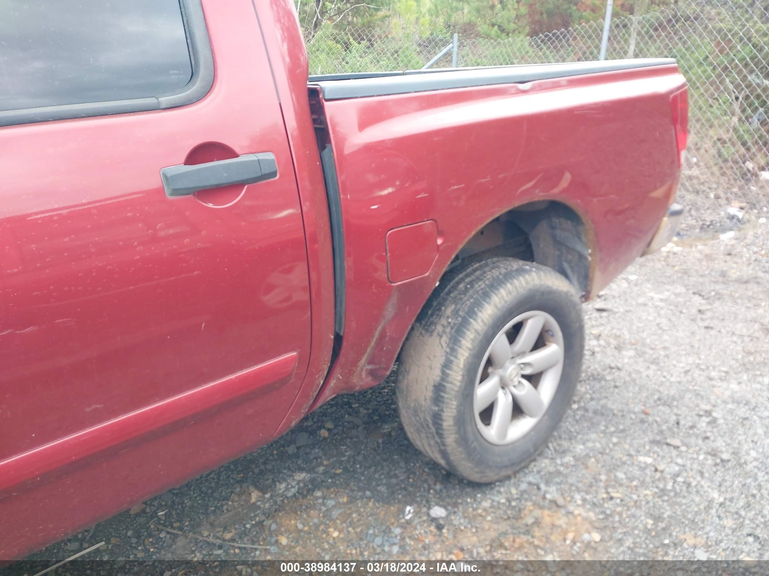 Photo 5 VIN: 1N6AA0EJ1DN302163 - NISSAN TITAN 