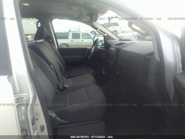 Photo 4 VIN: 1N6AA0EJ2CN308908 - NISSAN TITAN 