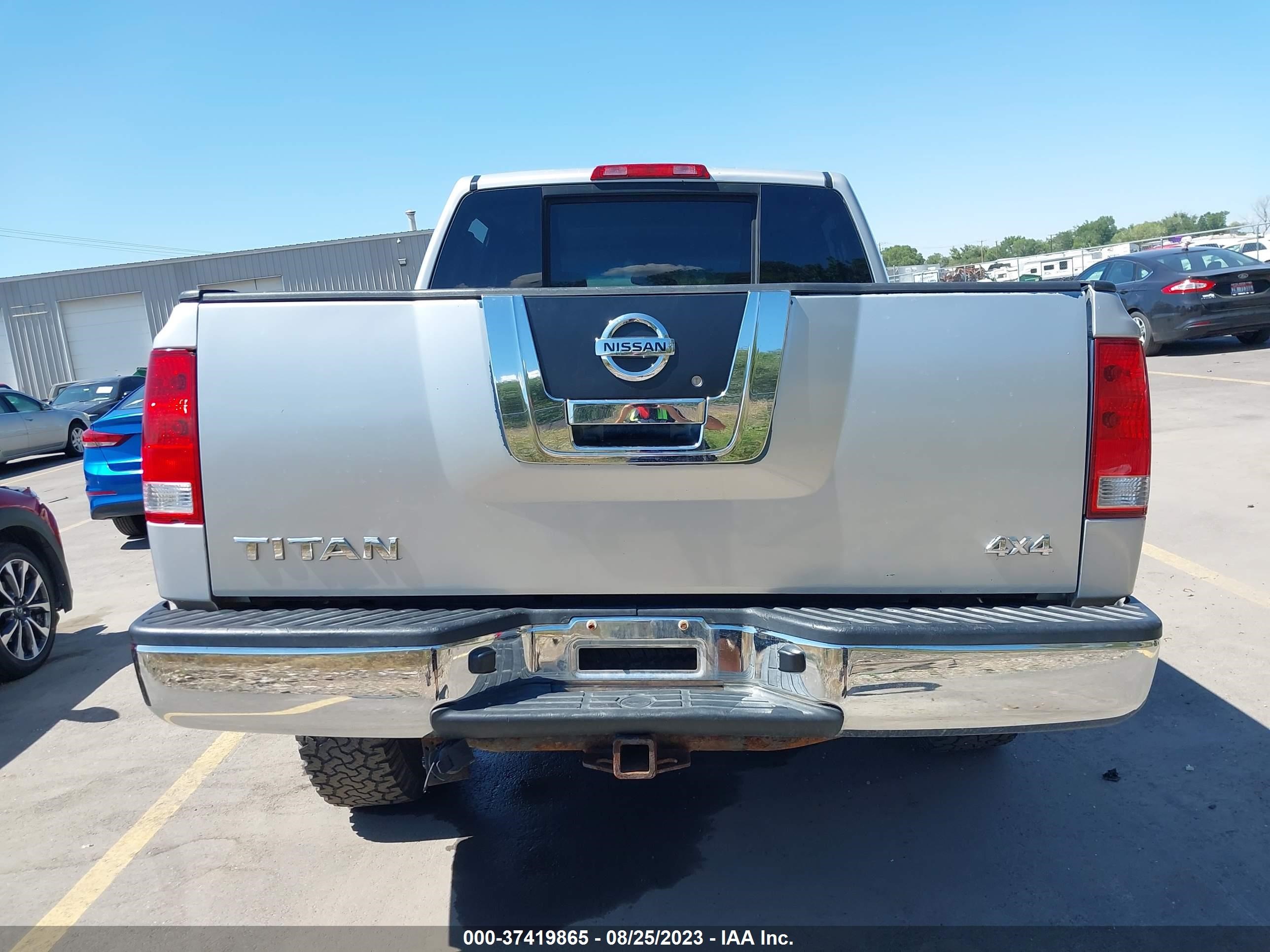 Photo 15 VIN: 1N6AA0EJ7CN311092 - NISSAN TITAN 