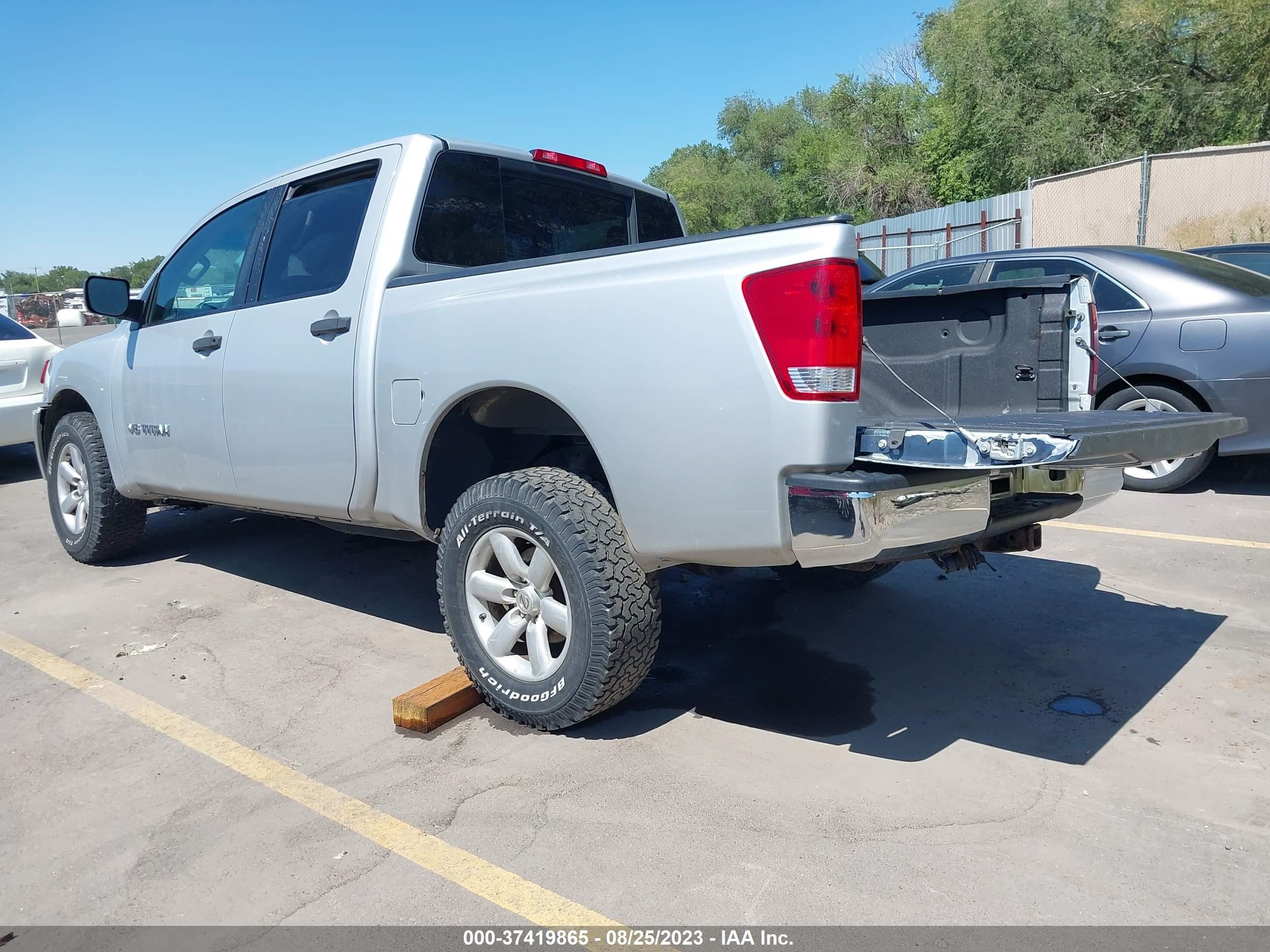 Photo 2 VIN: 1N6AA0EJ7CN311092 - NISSAN TITAN 