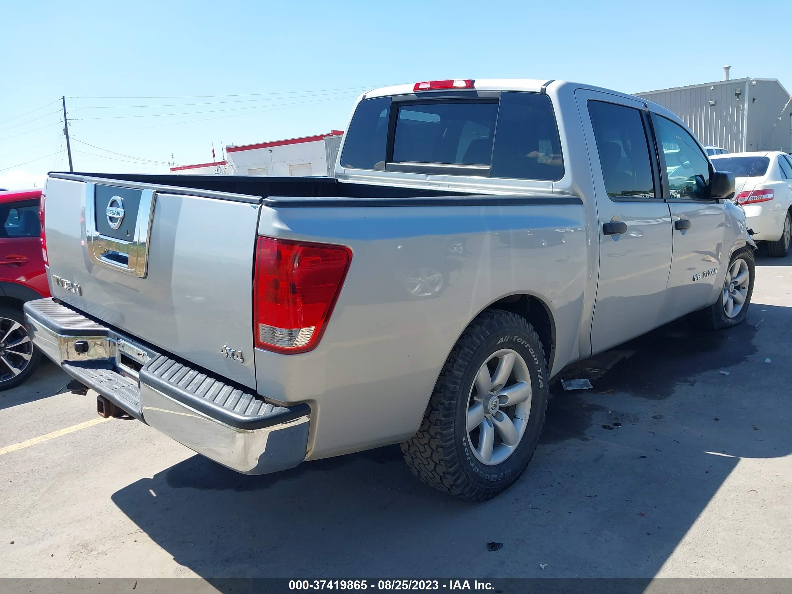 Photo 3 VIN: 1N6AA0EJ7CN311092 - NISSAN TITAN 