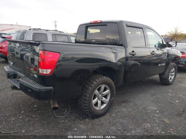 Photo 3 VIN: 1N6AA0EJ8FN511001 - NISSAN TITAN 