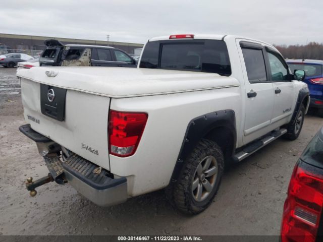 Photo 3 VIN: 1N6AA0EJ9CN309585 - NISSAN TITAN 