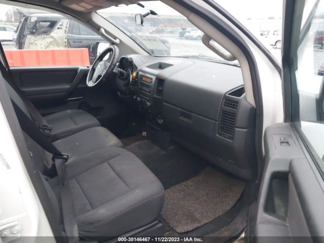 Photo 4 VIN: 1N6AA0EJ9CN309585 - NISSAN TITAN 