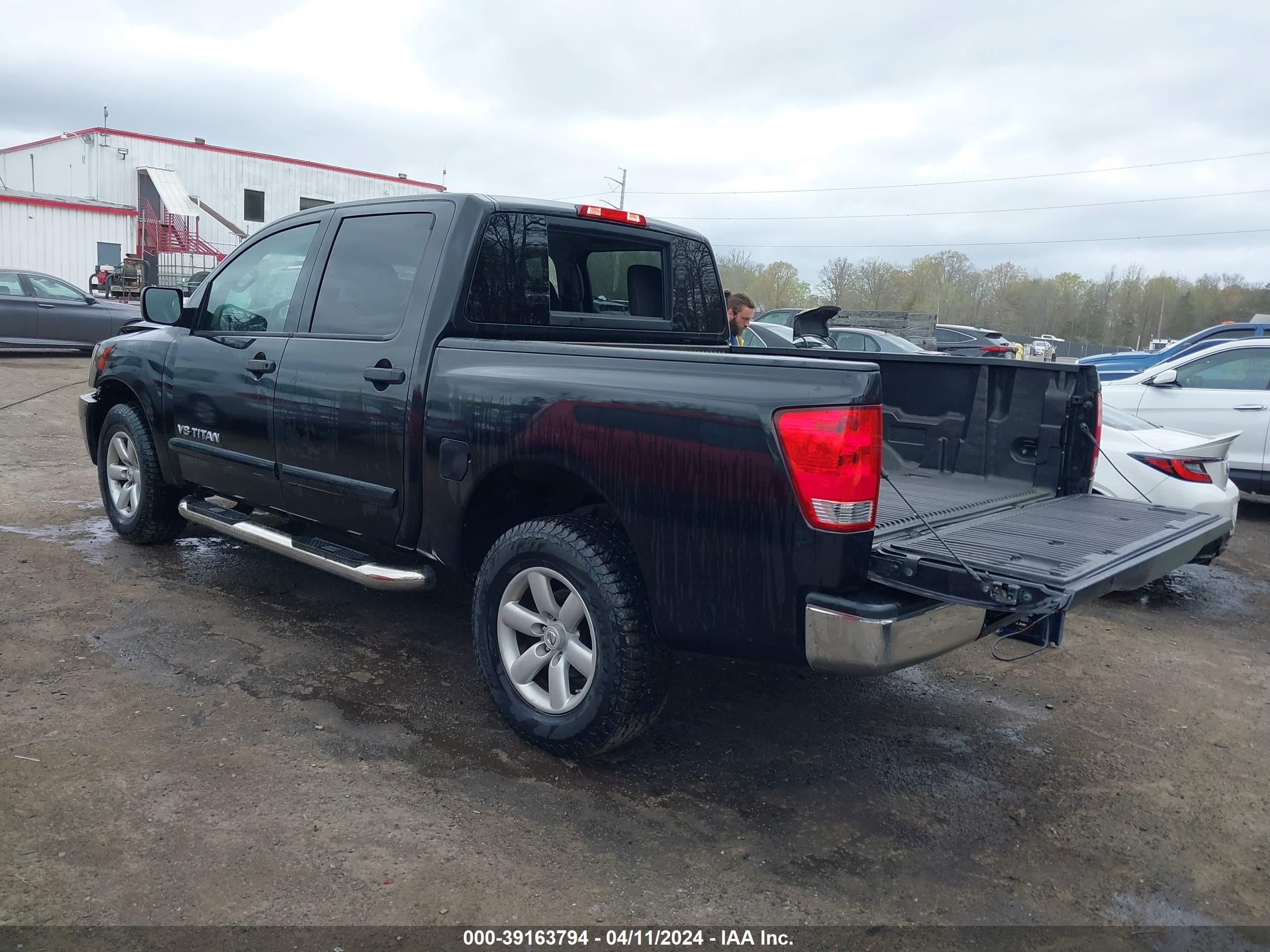 Photo 2 VIN: 1N6AA0EJ9CN325558 - NISSAN TITAN 