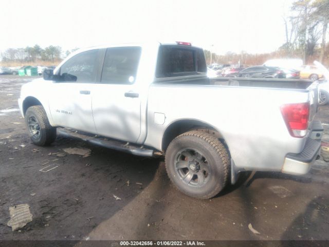 Photo 2 VIN: 1N6AA0EJXAN308765 - NISSAN TITAN 