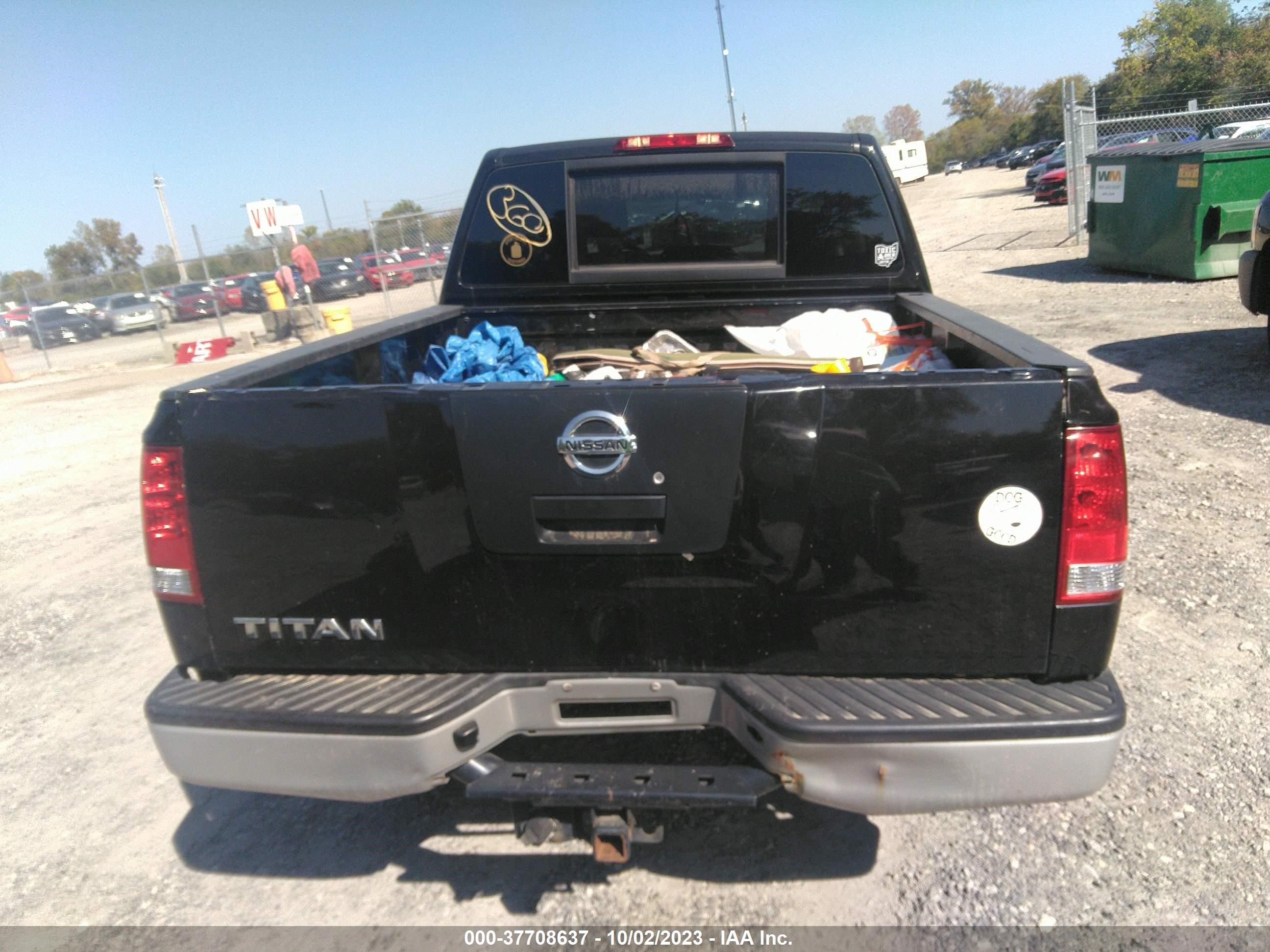 Photo 16 VIN: 1N6AA0EK0BN313838 - NISSAN TITAN 