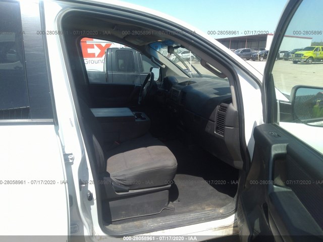 Photo 4 VIN: 1N6AA0EK0CN306776 - NISSAN TITAN 