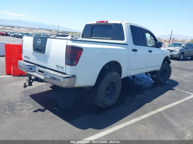 Photo 3 VIN: 1N6AA0EK1AN303706 - NISSAN TITAN 