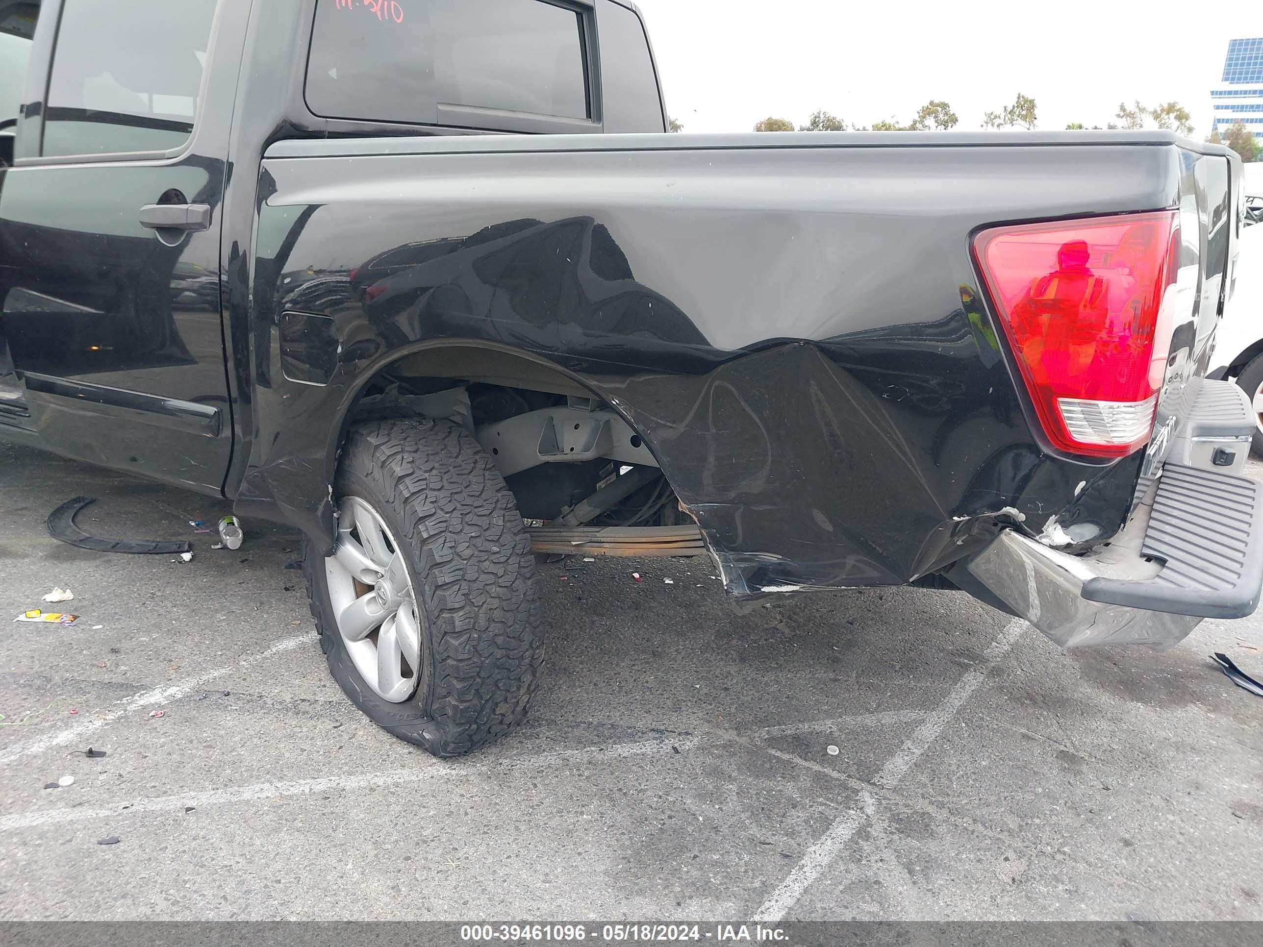 Photo 5 VIN: 1N6AA0EK1CN330956 - NISSAN TITAN 