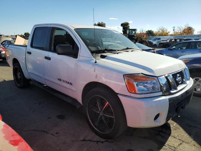 Photo 3 VIN: 1N6AA0EK6CN325378 - NISSAN TITAN 