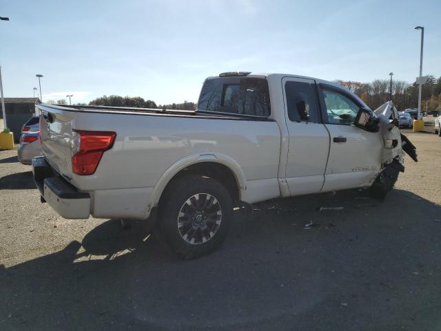 Photo 2 VIN: 1N6AA1C40JN551651 - NISSAN TITAN 