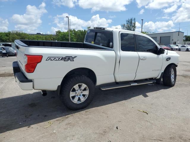 Photo 2 VIN: 1N6AA1C55HN559134 - NISSAN TITAN SV 