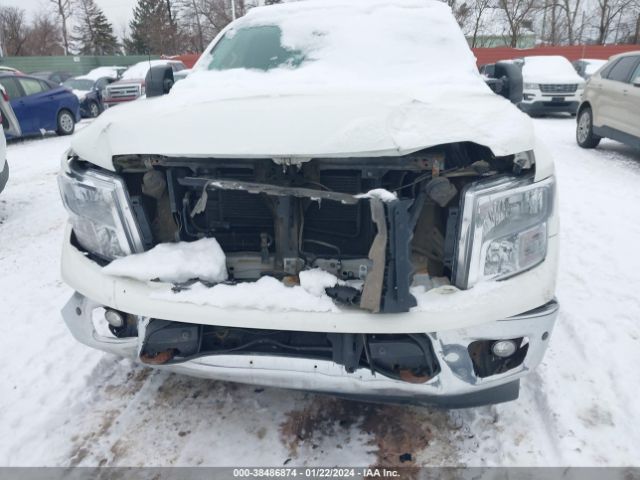 Photo 5 VIN: 1N6AA1C57JN522320 - NISSAN TITAN 