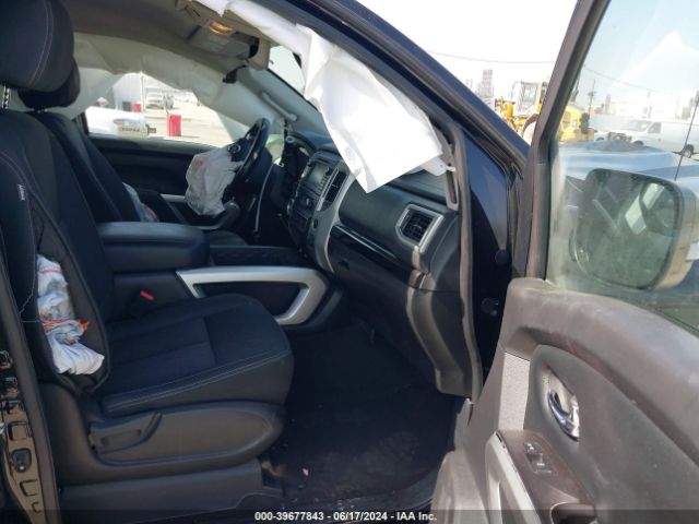 Photo 4 VIN: 1N6AA1C66KN533612 - NISSAN TITAN SV 