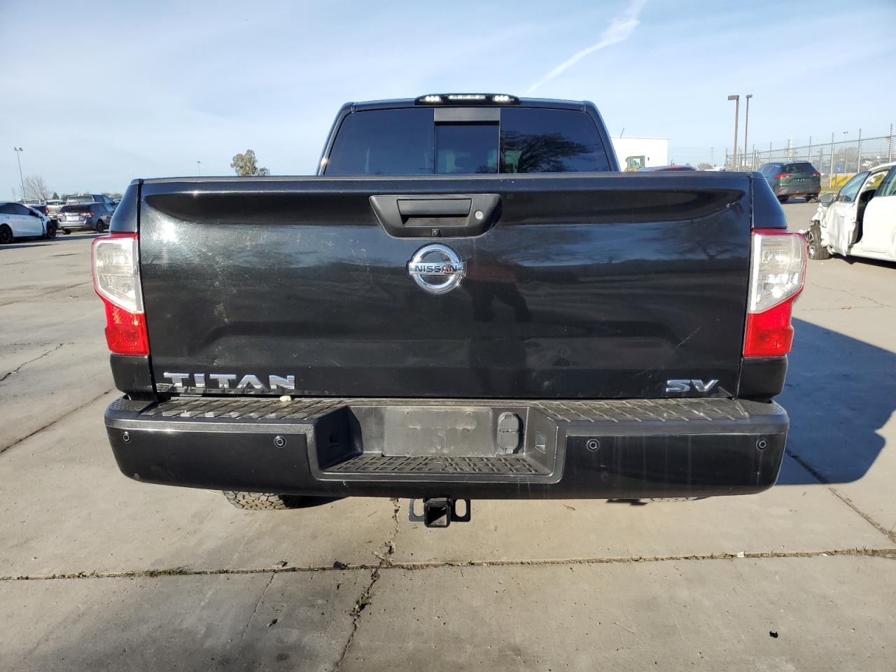 Photo 5 VIN: 1N6AA1C67JN509012 - NISSAN TITAN 