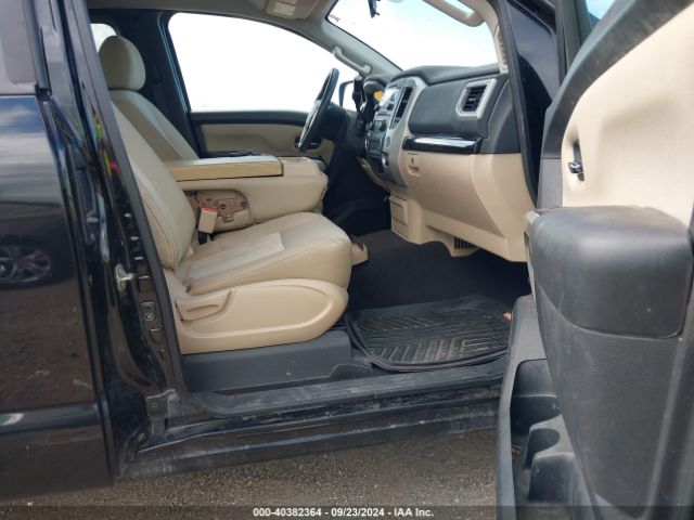 Photo 4 VIN: 1N6AA1C73HN568089 - NISSAN TITAN 