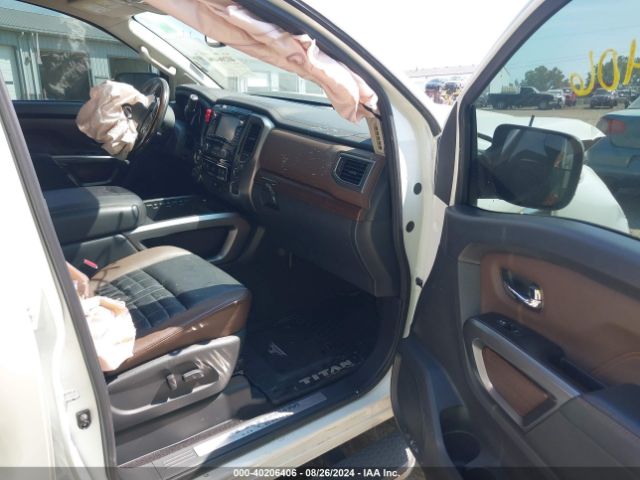 Photo 4 VIN: 1N6AA1E50HN528676 - NISSAN TITAN 