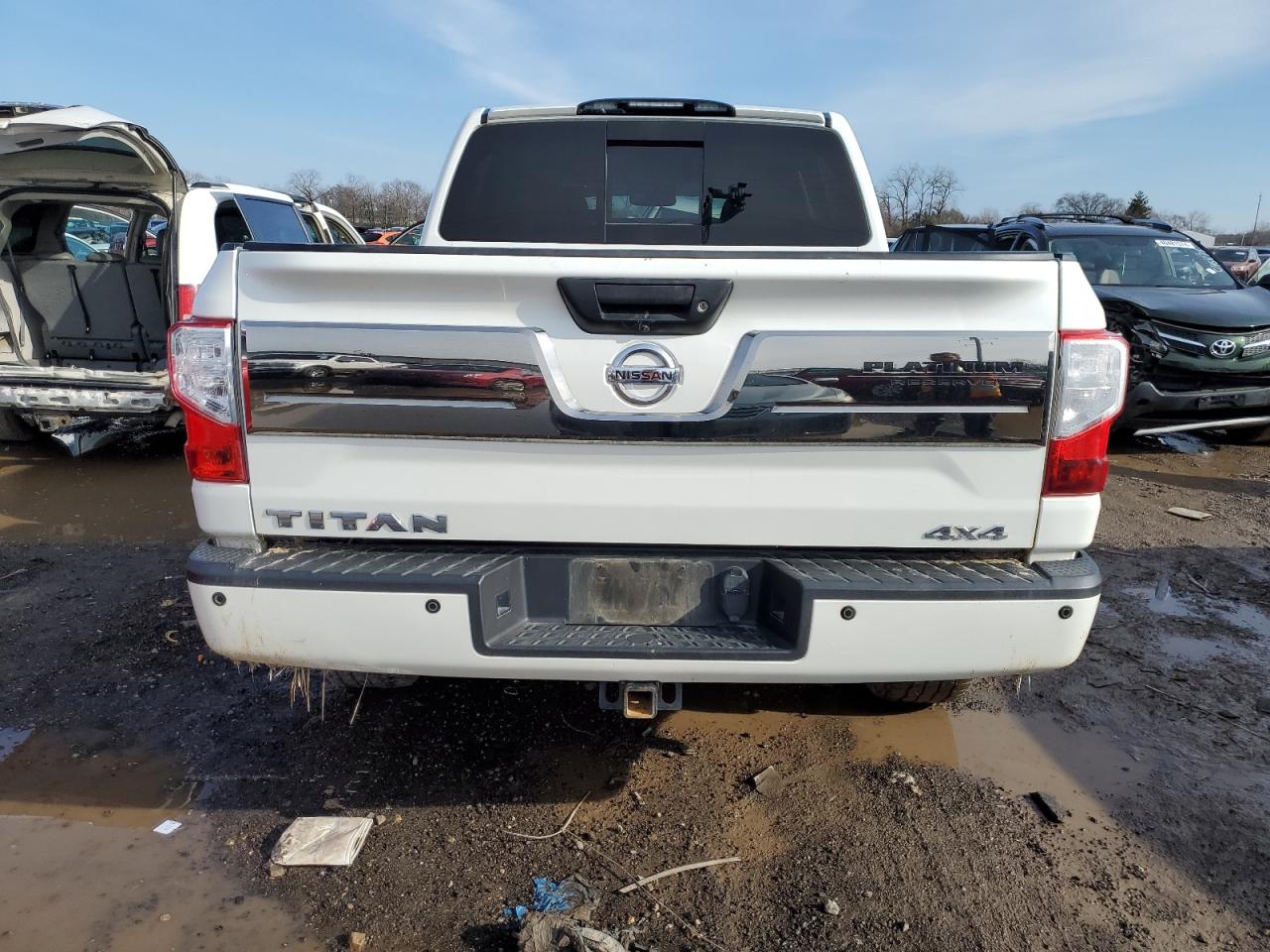 Photo 5 VIN: 1N6AA1E51HN534082 - NISSAN TITAN 