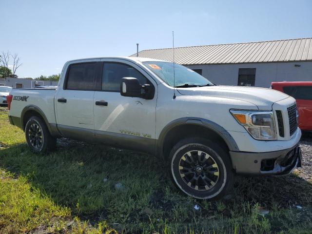 Photo 3 VIN: 1N6AA1E51JN501430 - NISSAN TITAN SV 