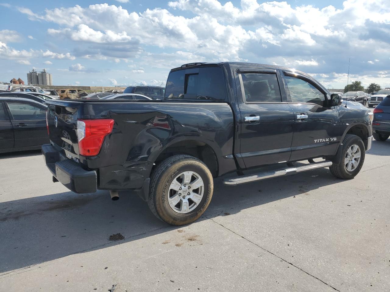 Photo 2 VIN: 1N6AA1E51JN548764 - NISSAN TITAN 