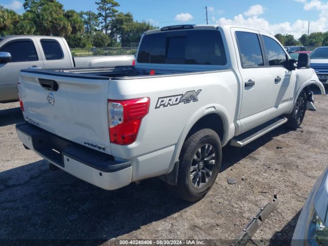 Photo 3 VIN: 1N6AA1E51KN526426 - NISSAN TITAN 