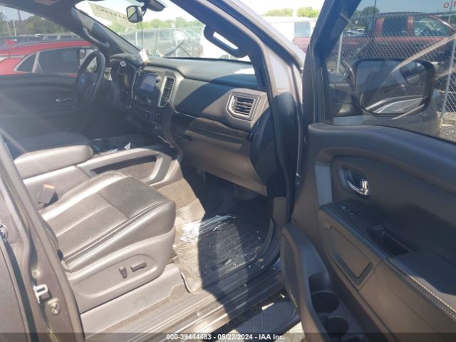 Photo 4 VIN: 1N6AA1E52JN536137 - NISSAN TITAN 