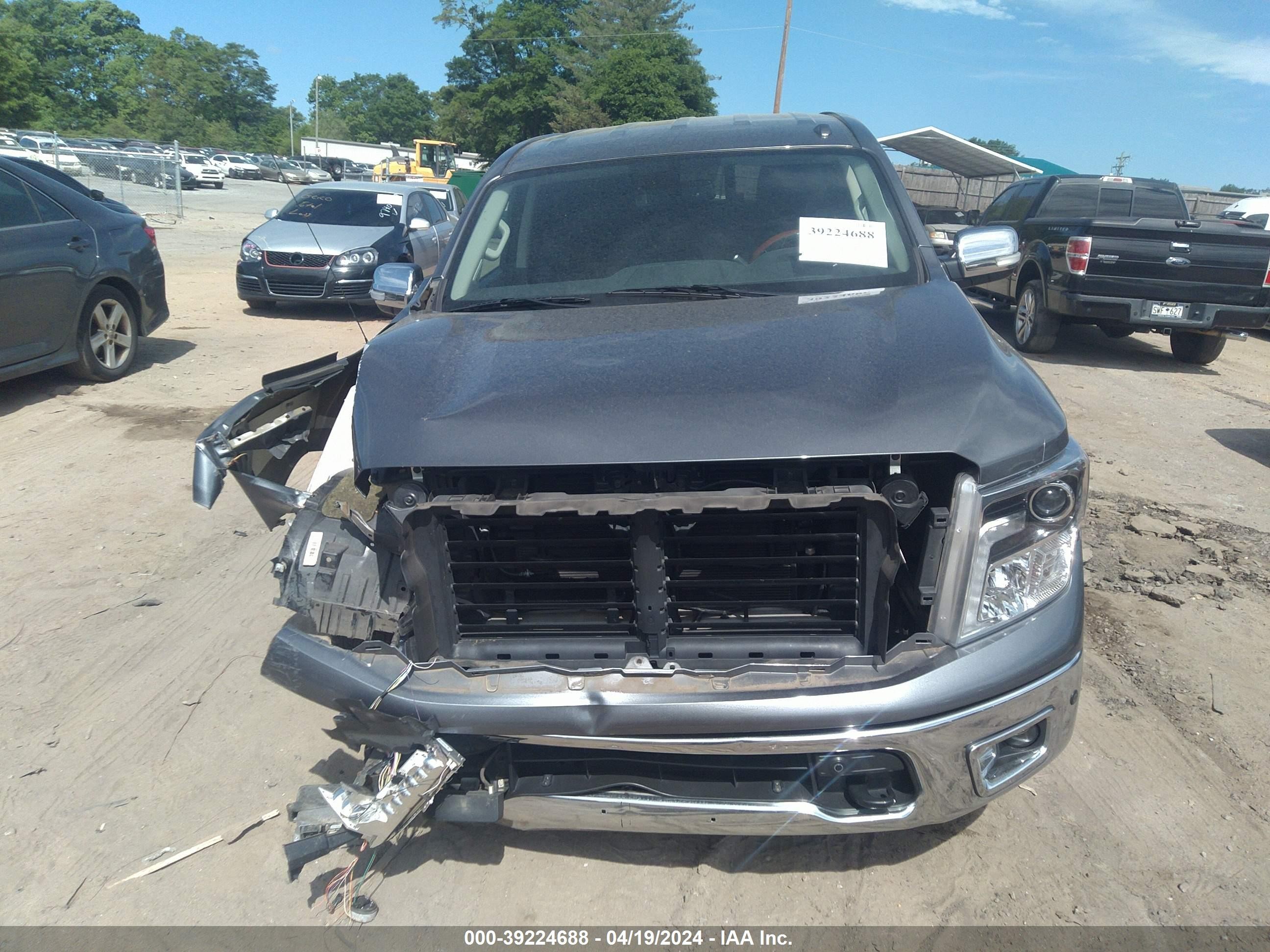 Photo 11 VIN: 1N6AA1E52KN504144 - NISSAN TITAN 