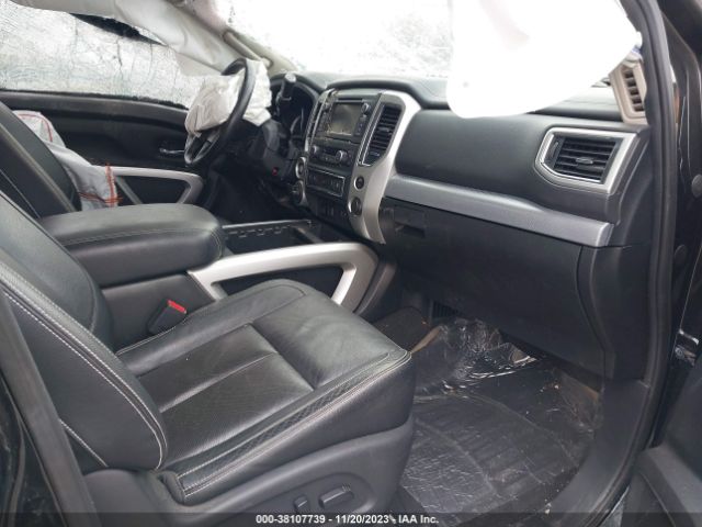 Photo 4 VIN: 1N6AA1E52KN531358 - NISSAN TITAN 