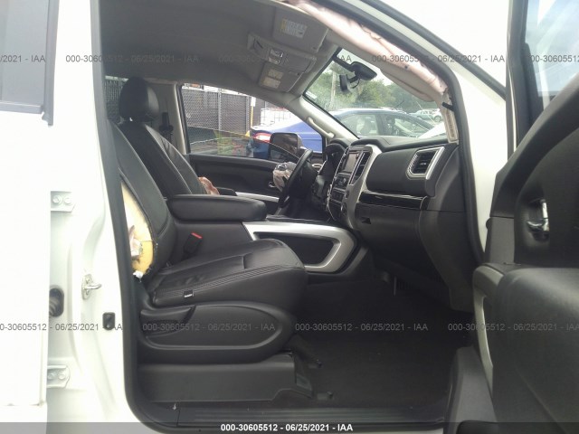 Photo 4 VIN: 1N6AA1E53HN553622 - NISSAN TITAN 