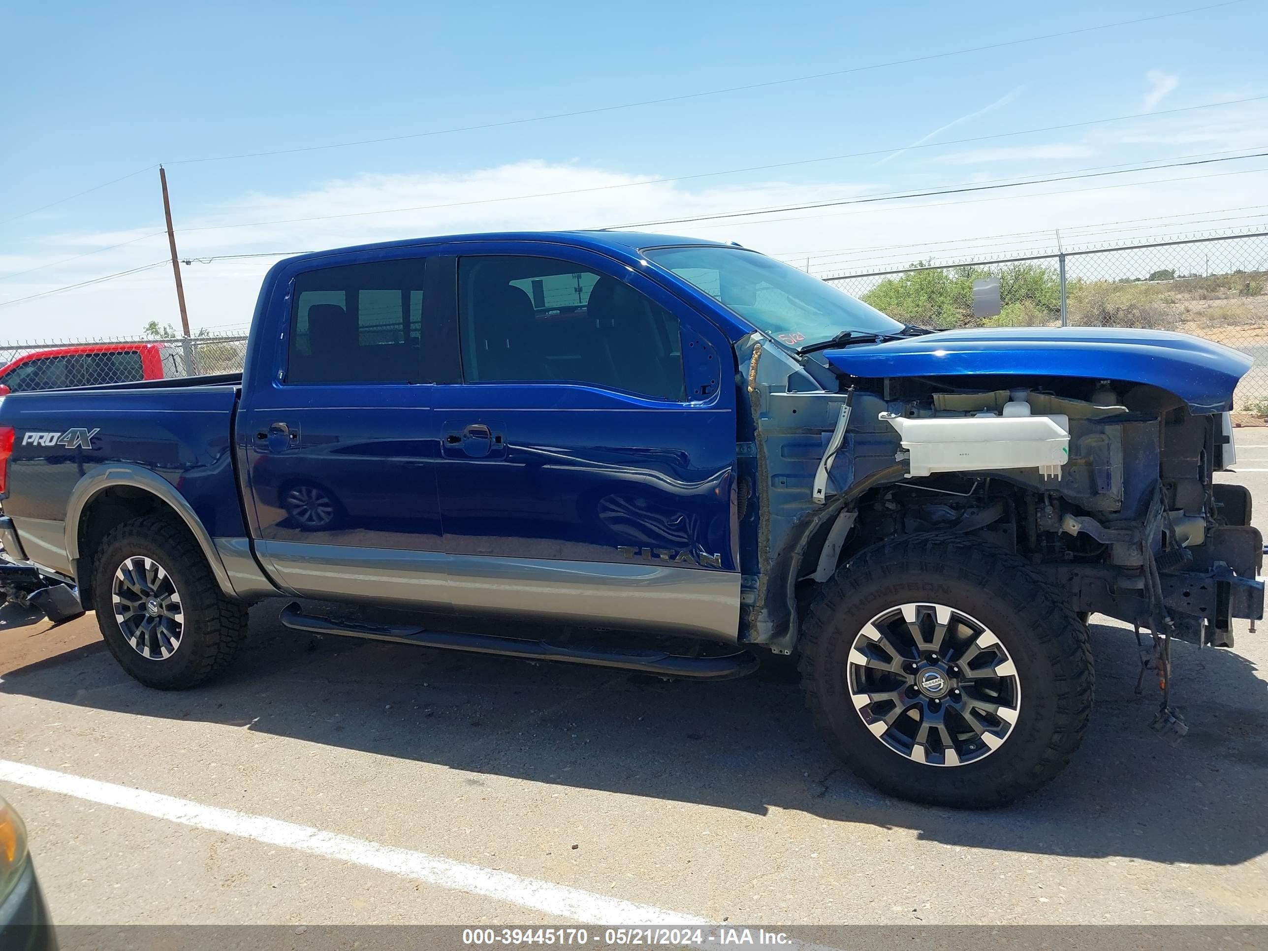 Photo 13 VIN: 1N6AA1E53HN559243 - NISSAN TITAN 