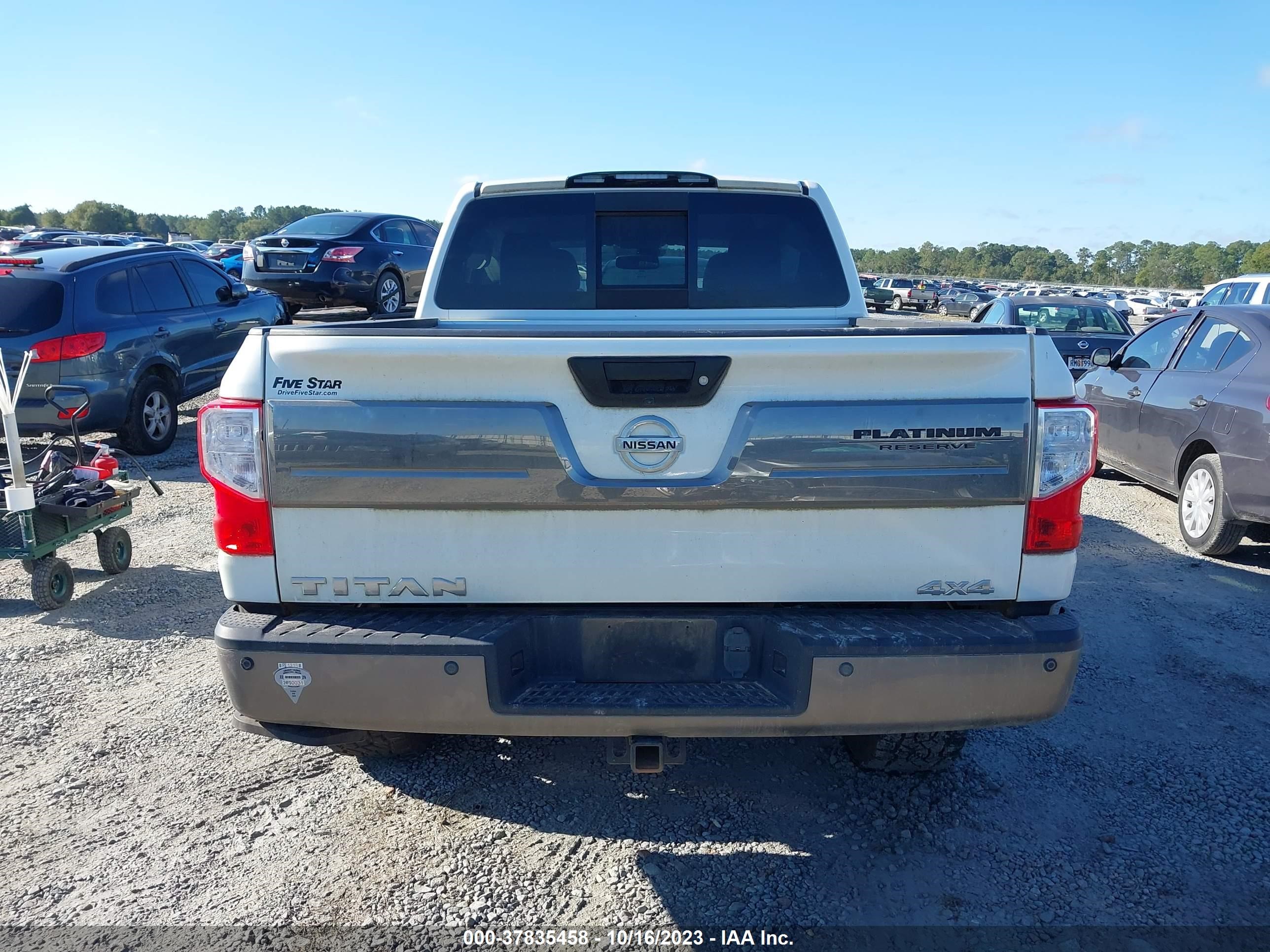 Photo 15 VIN: 1N6AA1E53KN524290 - NISSAN TITAN 