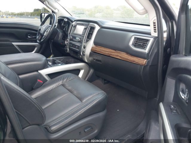 Photo 4 VIN: 1N6AA1E55HN536157 - NISSAN TITAN 