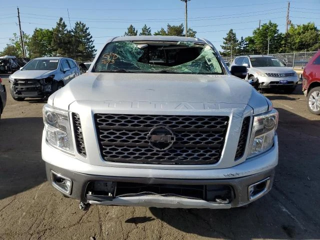 Photo 4 VIN: 1N6AA1E55HN553315 - NISSAN TITAN SV 