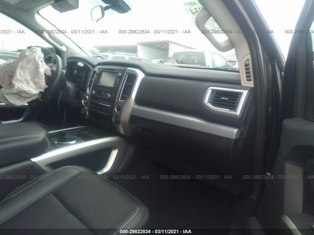 Photo 4 VIN: 1N6AA1E55JN504346 - NISSAN TITAN 