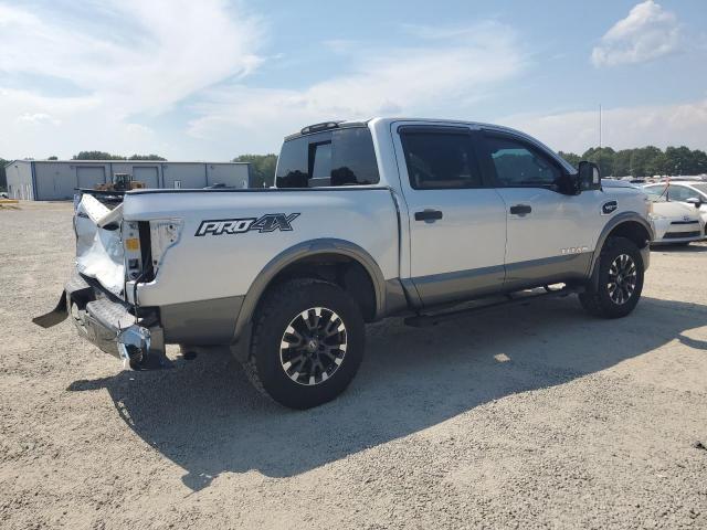 Photo 2 VIN: 1N6AA1E56HN516743 - NISSAN TITAN SV 