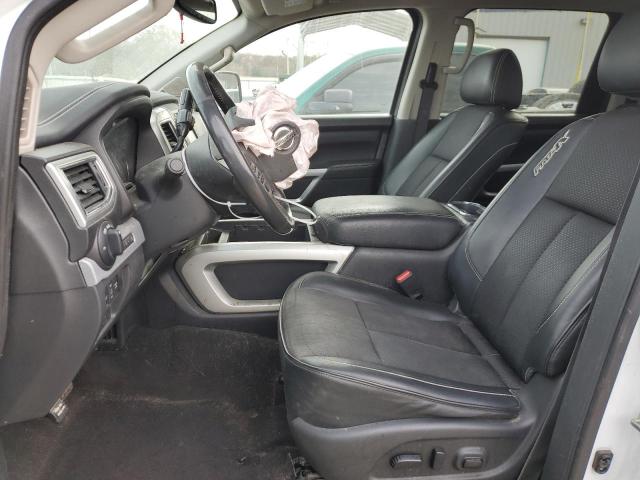 Photo 6 VIN: 1N6AA1E57HN569211 - NISSAN TITAN 