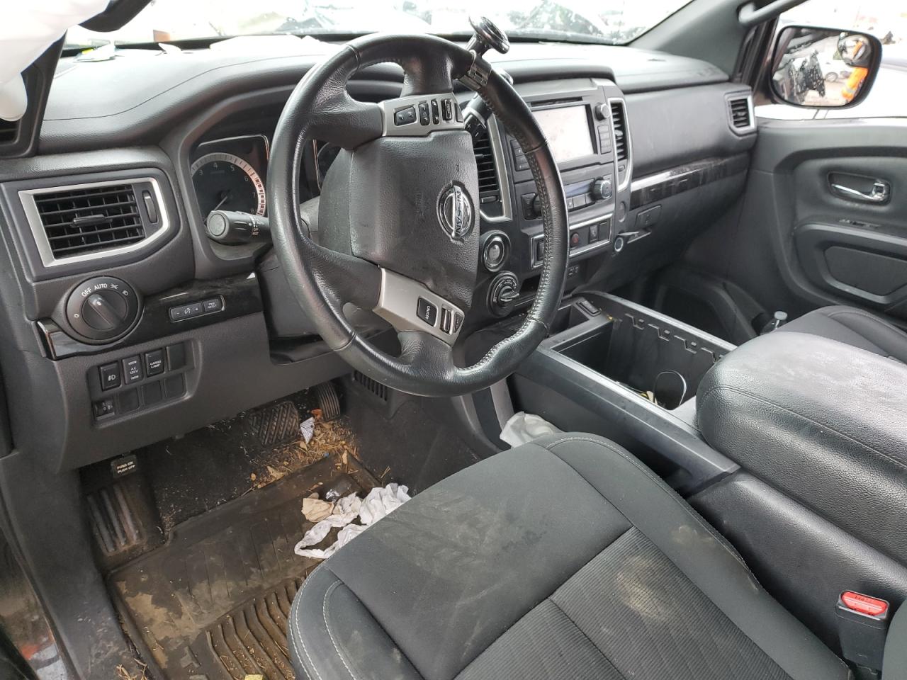 Photo 7 VIN: 1N6AA1E57KN517150 - NISSAN TITAN 