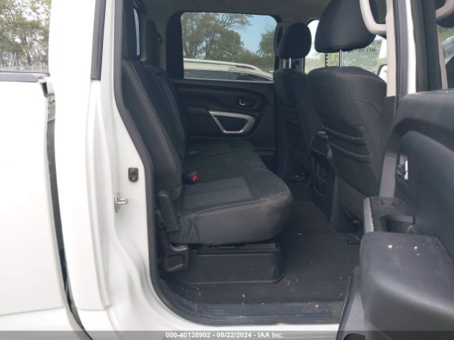 Photo 7 VIN: 1N6AA1E58HN552143 - NISSAN TITAN 