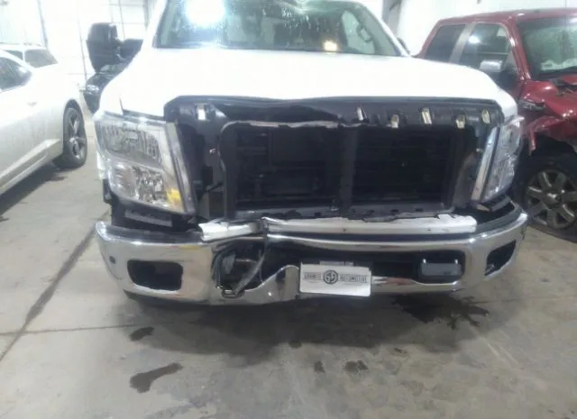 Photo 5 VIN: 1N6AA1E58JN505278 - NISSAN TITAN 