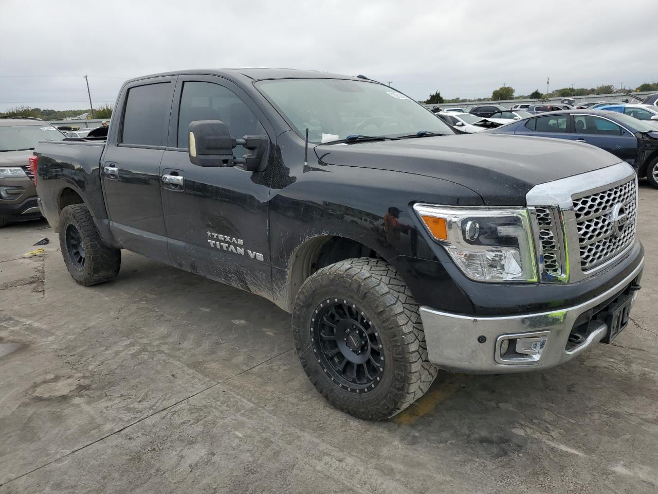 Photo 3 VIN: 1N6AA1E58JN537504 - NISSAN TITAN 