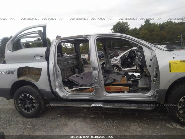 Photo 5 VIN: 1N6AA1E58KN504035 - NISSAN TITAN 