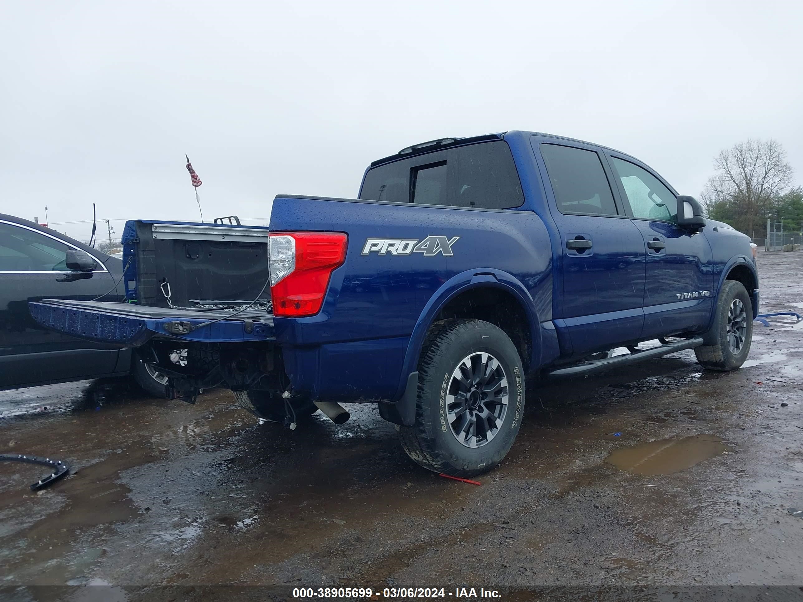 Photo 3 VIN: 1N6AA1E58KN506805 - NISSAN TITAN 