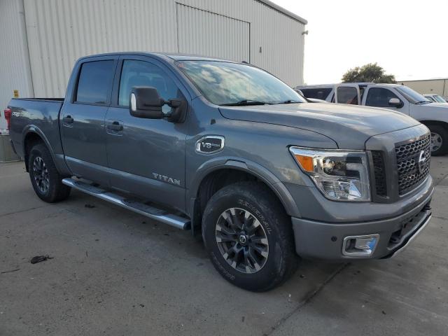 Photo 3 VIN: 1N6AA1E59HN543872 - NISSAN TITAN 