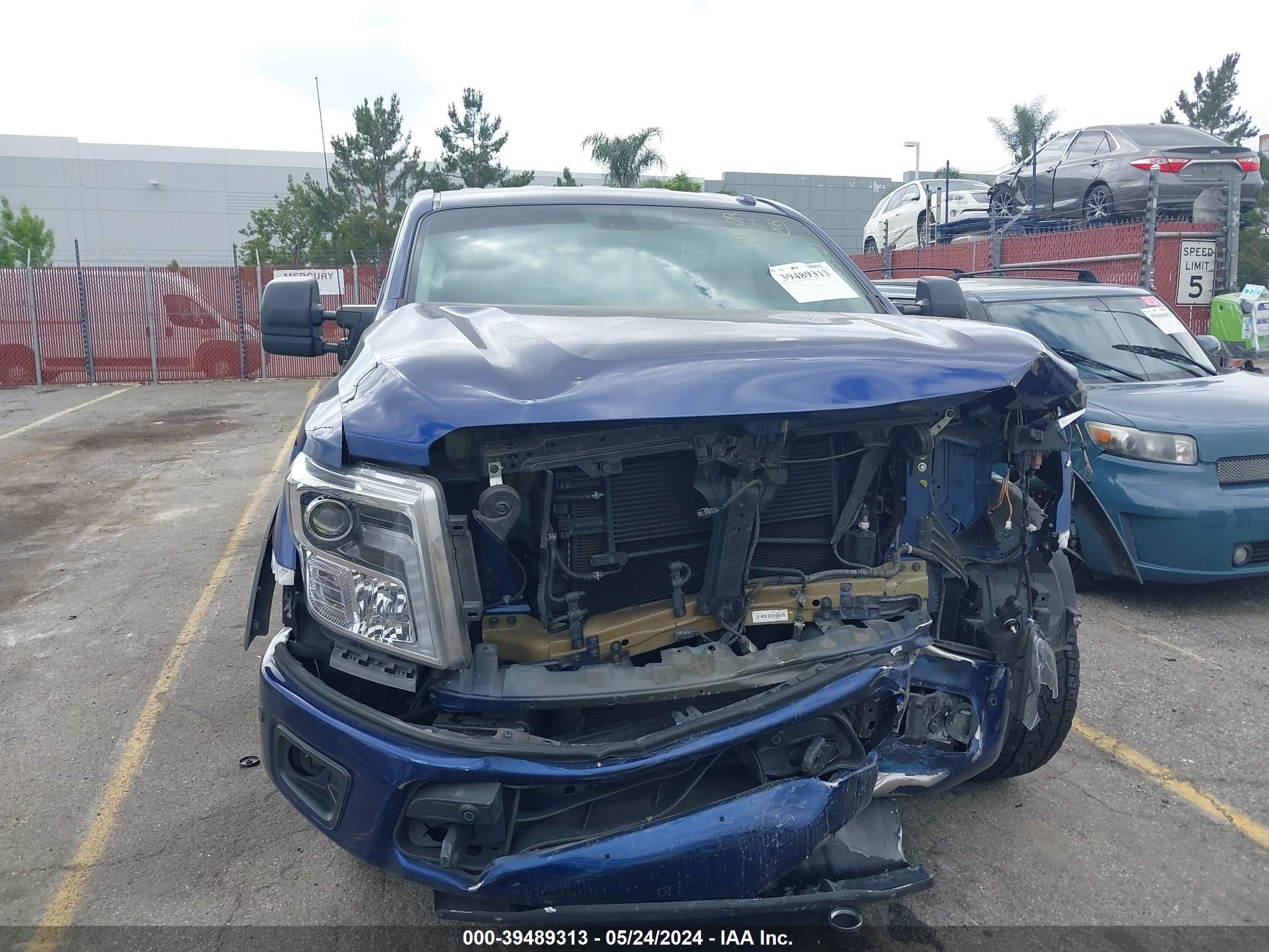 Photo 10 VIN: 1N6AA1E59HN545461 - NISSAN TITAN 