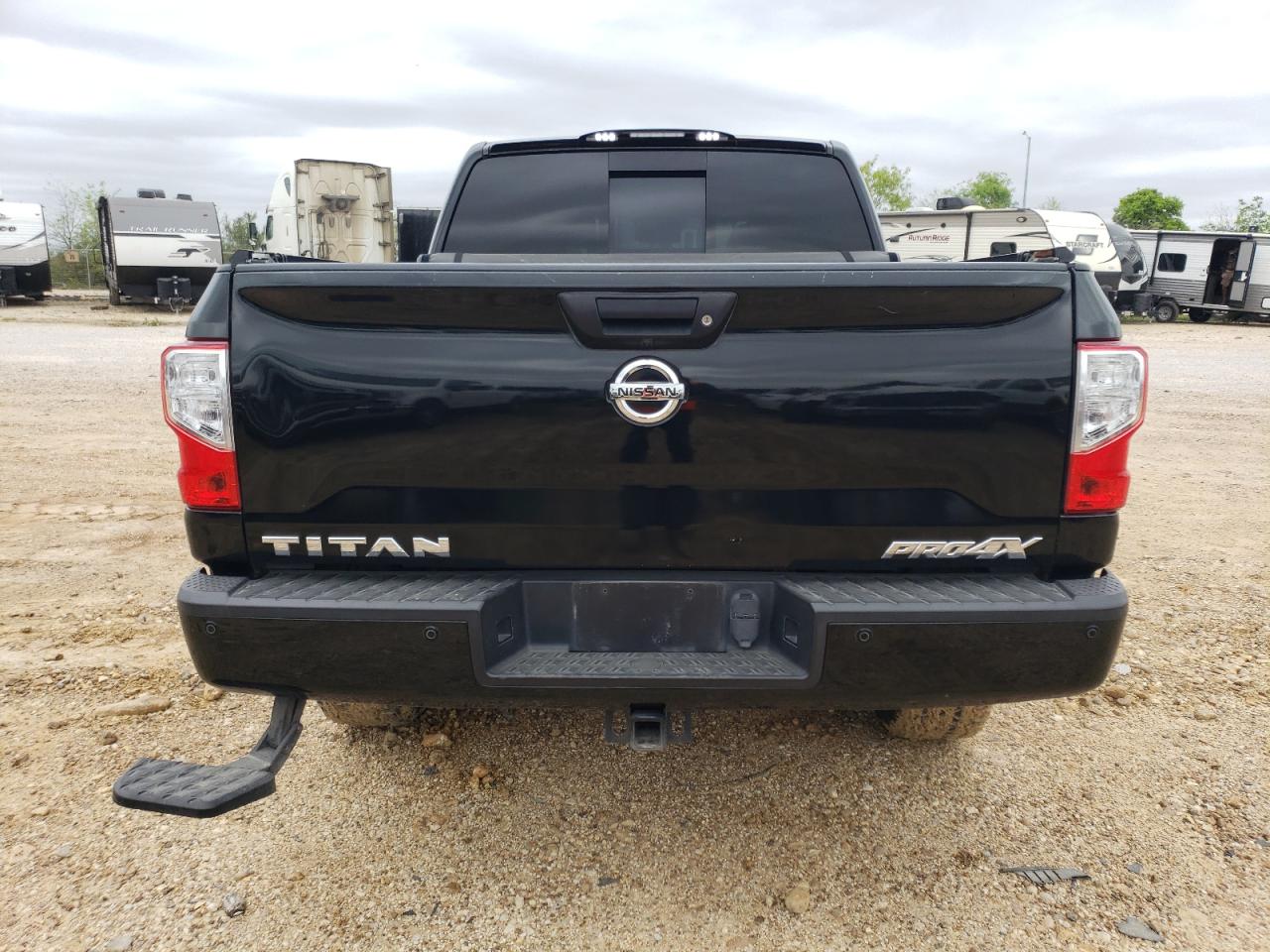 Photo 5 VIN: 1N6AA1E59HN555097 - NISSAN TITAN 