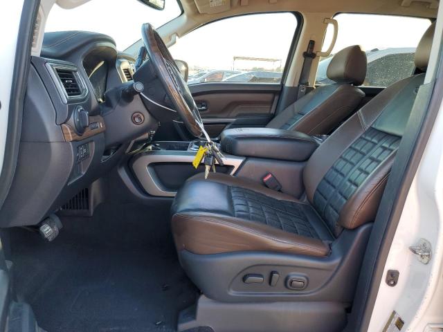 Photo 6 VIN: 1N6AA1E59HN563636 - NISSAN TITAN 