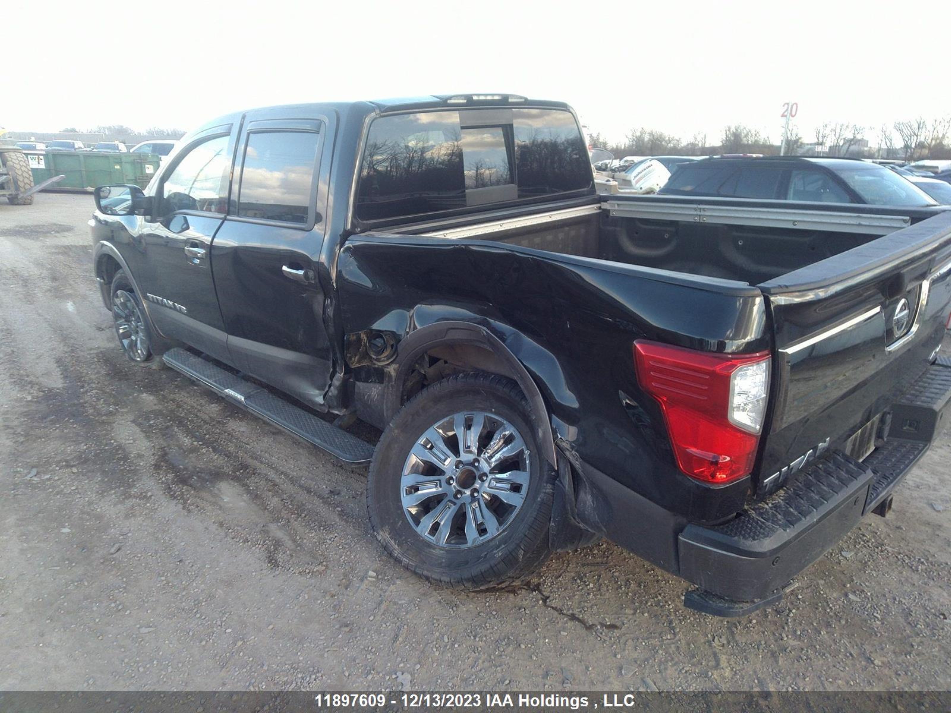 Photo 2 VIN: 1N6AA1E59JN542923 - NISSAN TITAN 